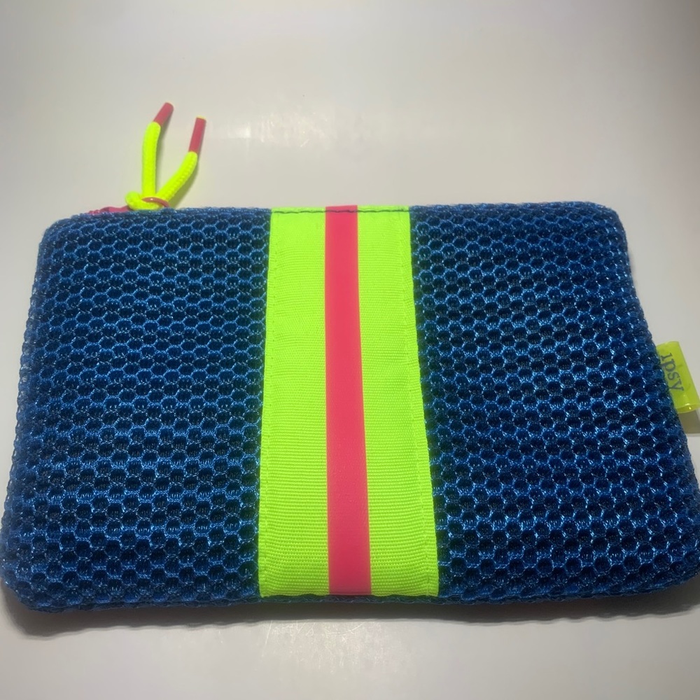IPSY Cosmetic bags - $6 ea or 3 for $10.00 - Picture 12 of 16